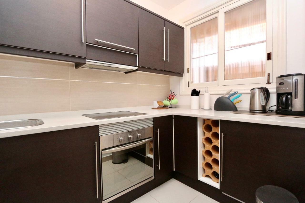 3- Bedroom Apartment In The Centre Of Calpe With Nice Living Room, 1 Bathroom. Luaran gambar