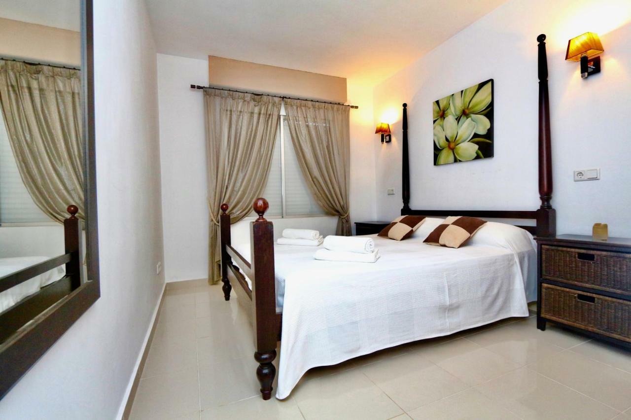 3- Bedroom Apartment In The Centre Of Calpe With Nice Living Room, 1 Bathroom. Luaran gambar