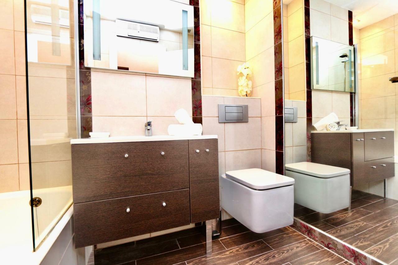 3- Bedroom Apartment In The Centre Of Calpe With Nice Living Room, 1 Bathroom. Luaran gambar