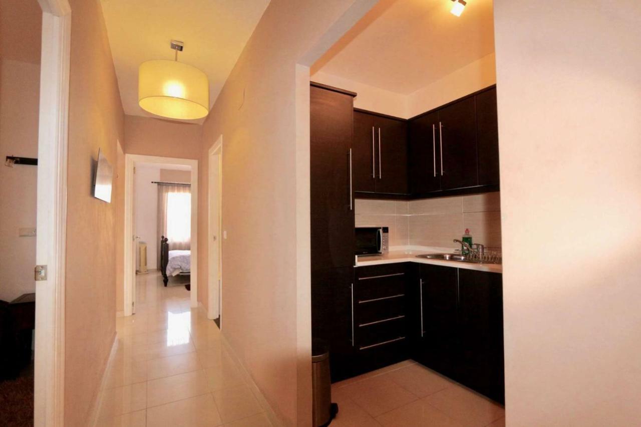 3- Bedroom Apartment In The Centre Of Calpe With Nice Living Room, 1 Bathroom. Luaran gambar