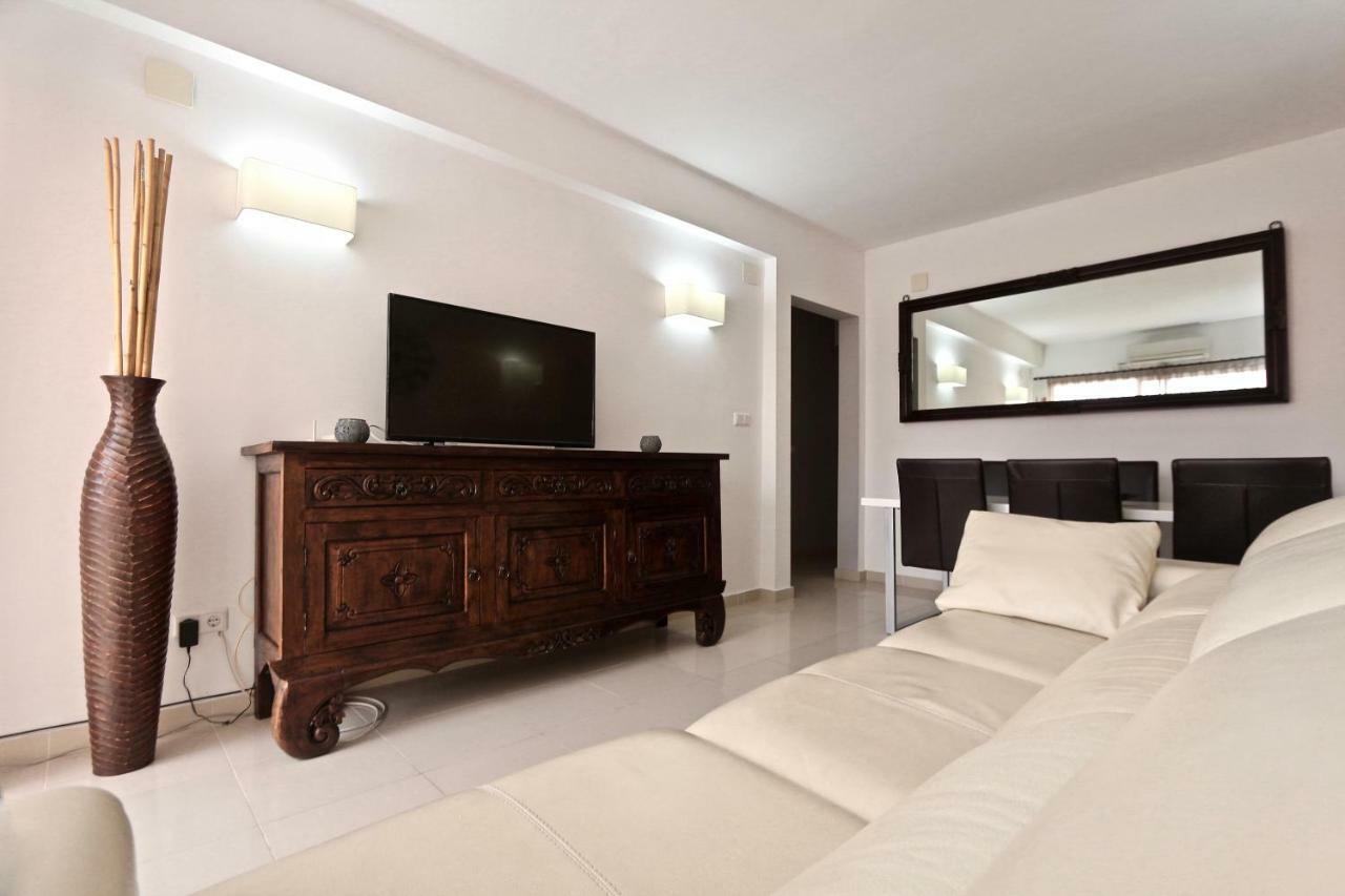 3- Bedroom Apartment In The Centre Of Calpe With Nice Living Room, 1 Bathroom. Luaran gambar